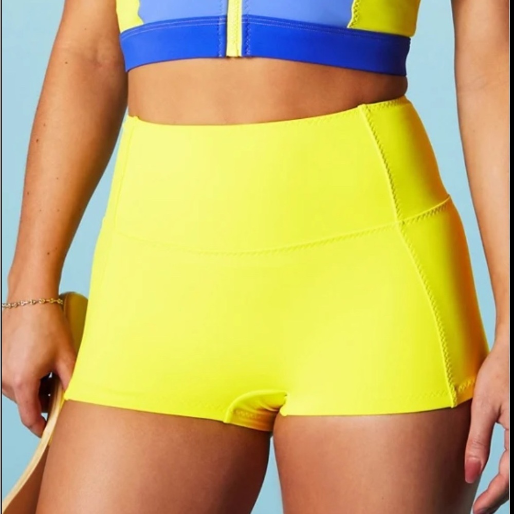 Fabletics High-Waisted Yellow Women's Swim Shorts Sour Lemon & Classic White